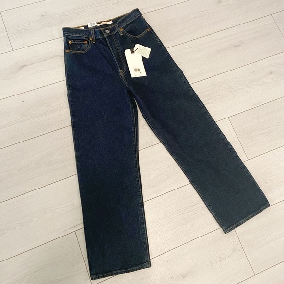 NWT Levi’s rib cage straight ankle dark wash - Picture 12 of 13